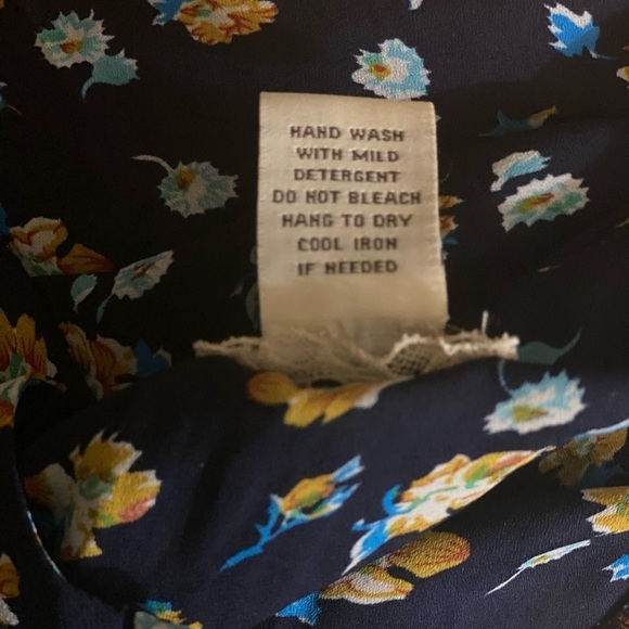 Love Notes Top - Picture 4 of 5